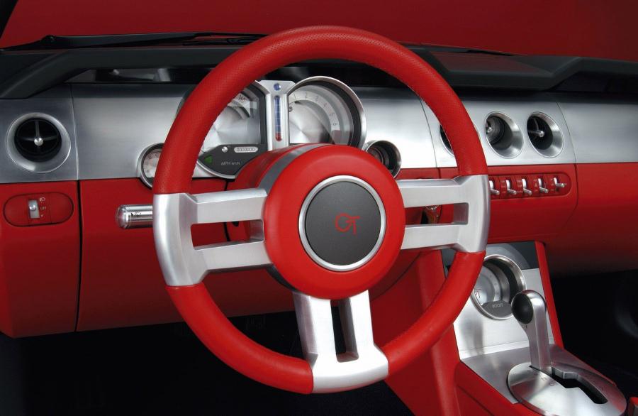  Ford Mustang GT Concept 2003 года  (фото 9 из 31)